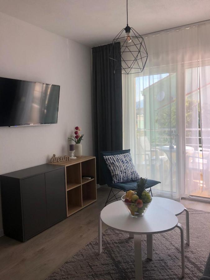 Villa Luxuria Baška Voda Exteriér fotografie